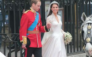 Pictures of kate middleton wedding dress - william and kate royal wedding.jpg